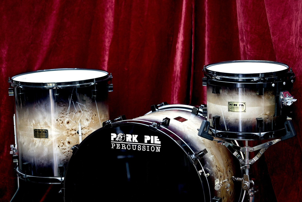Pork_Pie_Percussion_3_Piece_Custom_12_16_22_MAPPA_BURL_w_BLACK_HARDWARE-69431e0ad67fc.webp